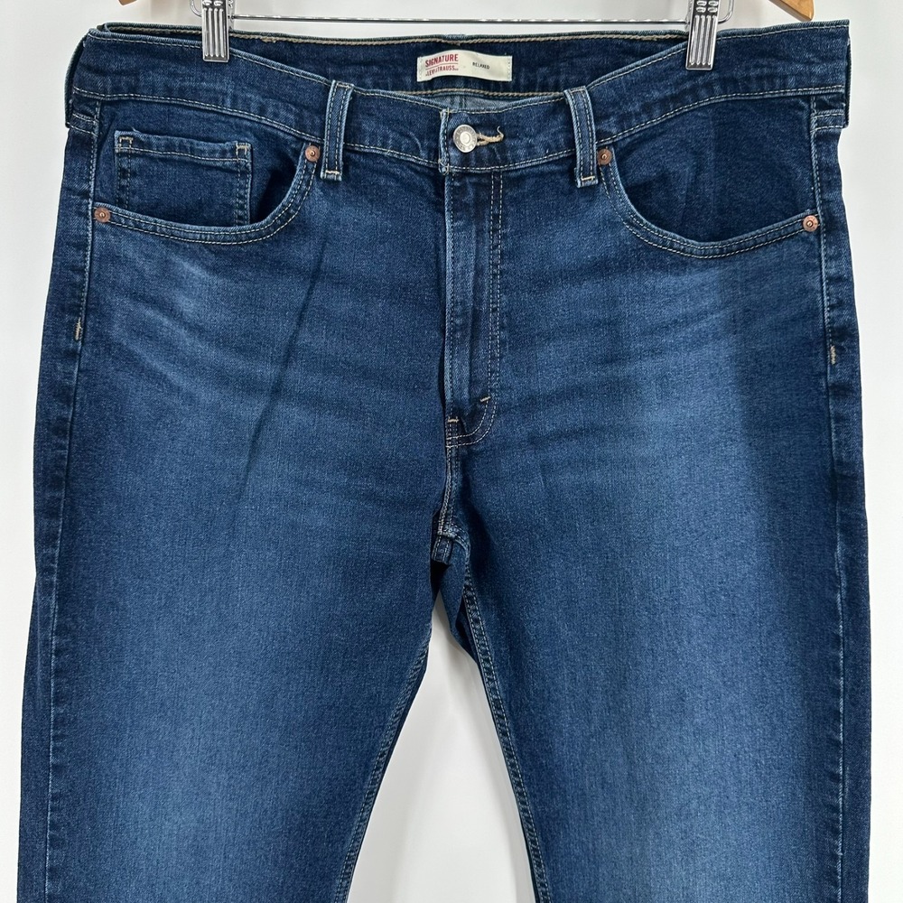 Signature by Levi Strauss Jeans Mens 38x32 Blue Denim Mid Rise Straight Relaxed
